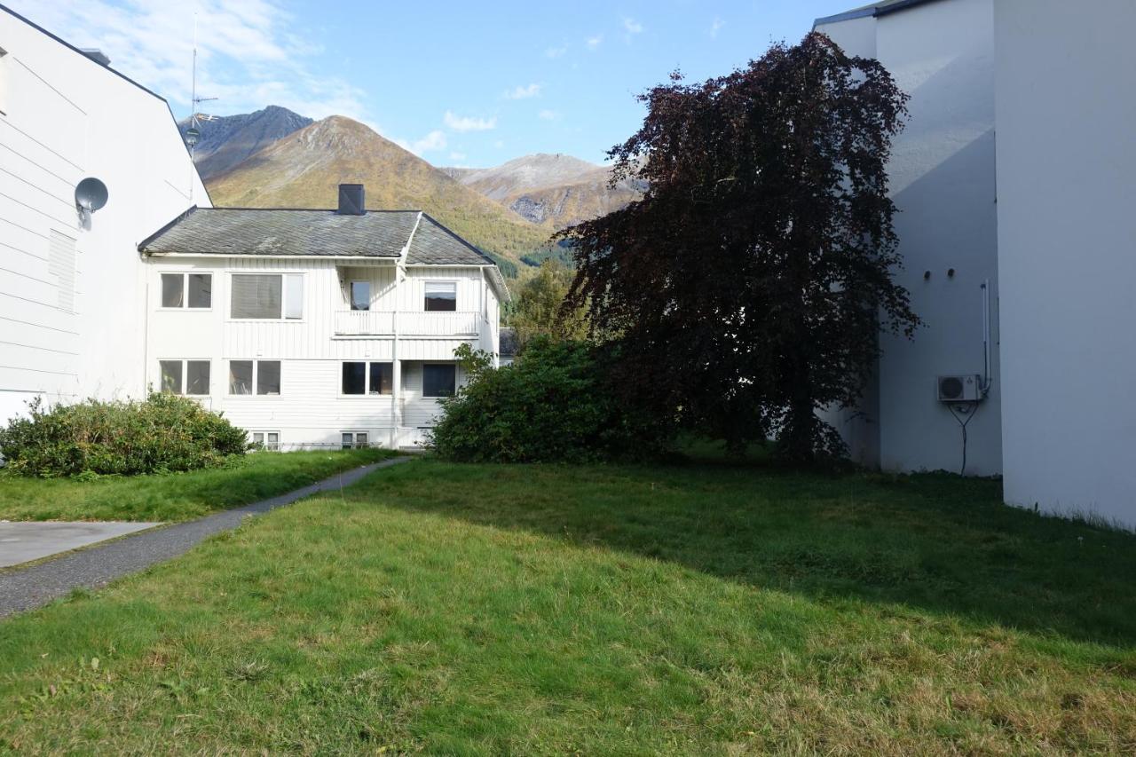 Orsta Apartments Bagian luar foto